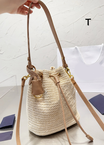 The Bloom Bag – Crochet Flower Shoulder Bag with Tassels